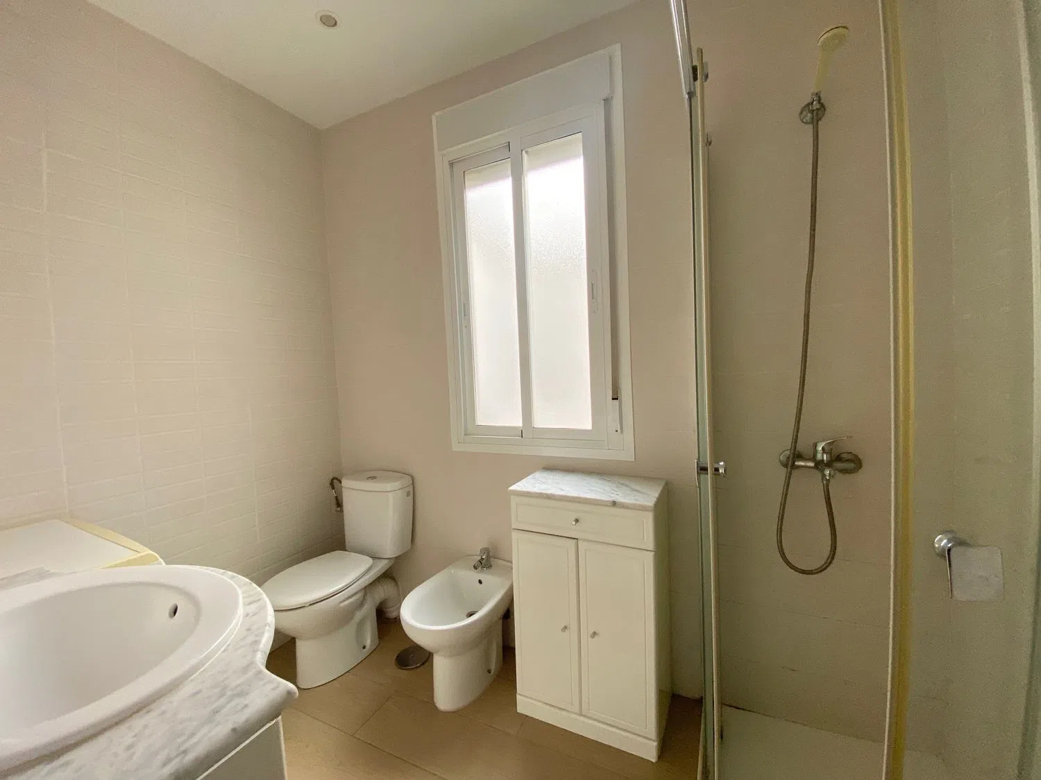 Piso en Barrio Cuatro Caminos - Foto 9