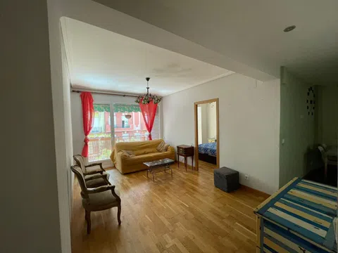 Piso en calle dels Centelles, 32