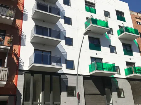 Piso en avenida de la Mare de Déu de Montserrat, 27