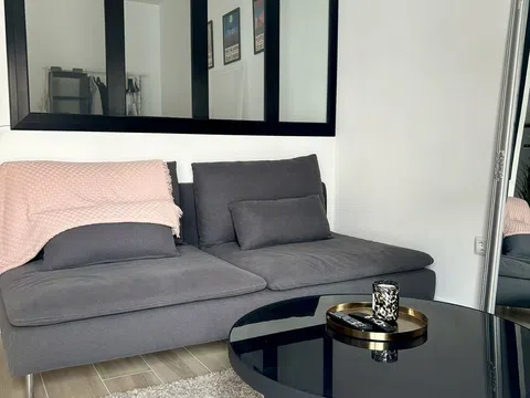 Estudio en calle Albareda, 83