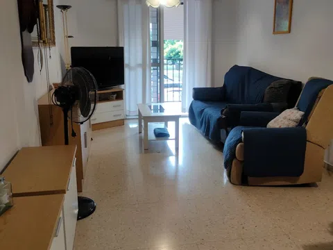 Piso en calle Águila Imperial, 3