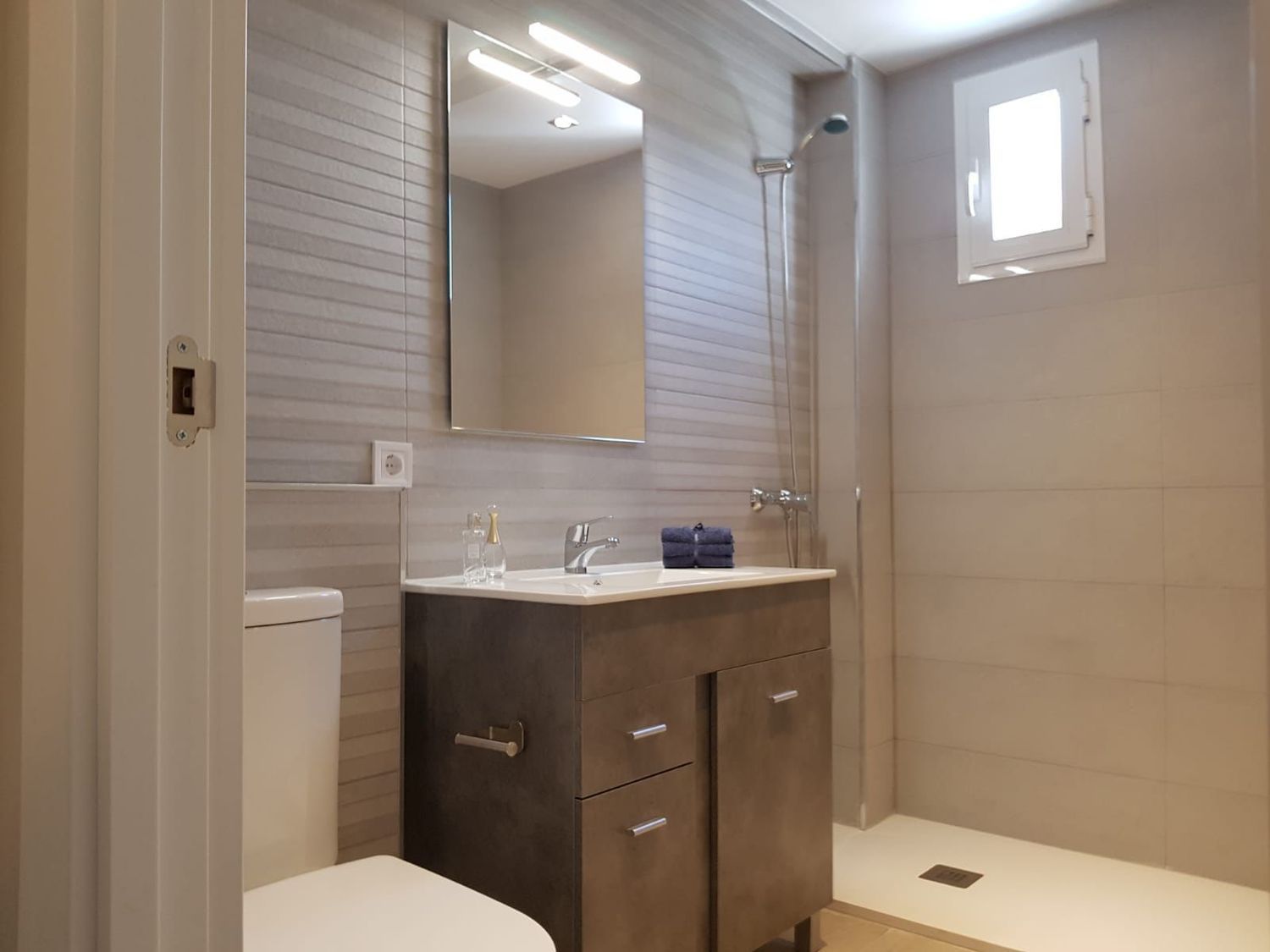 Piso en calle Poeta Manuel Benítez Carrasco, 2 - Foto 8