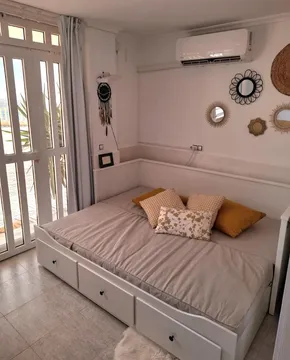 Estudio en  Carrer Sol Naixent 18 - Foto 8