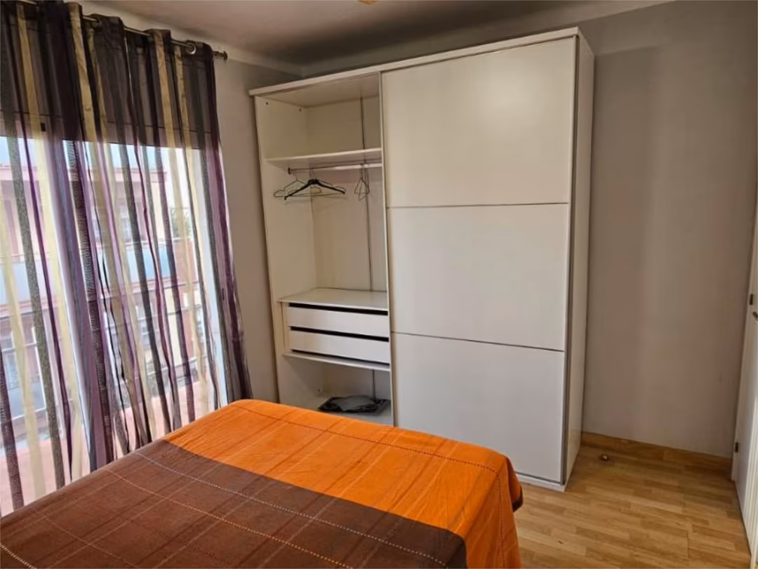 Piso en  Carrer de Baltasar d'Espanya 52 - Foto 7