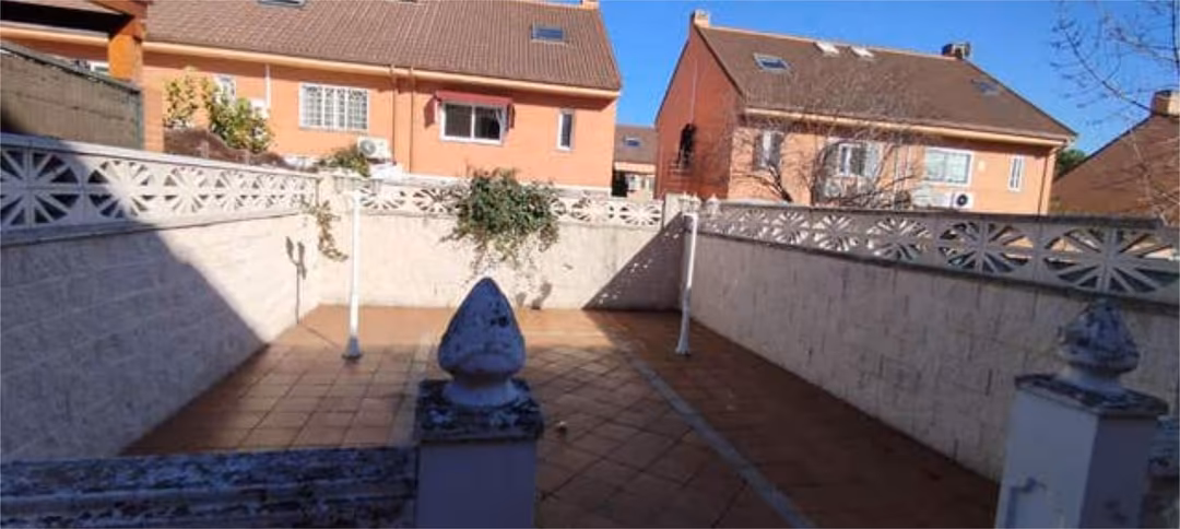 Casa adosada en Los Castillos - Foto 9