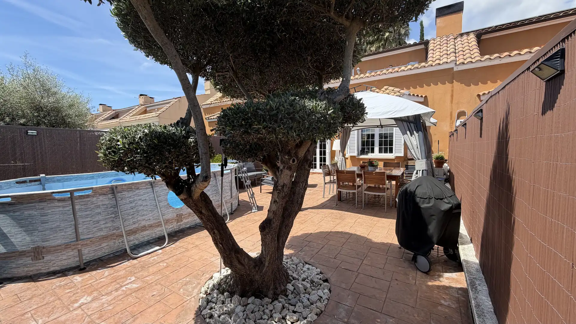 Casa adosada en  Passatge dels Rosers 18 - Foto 3