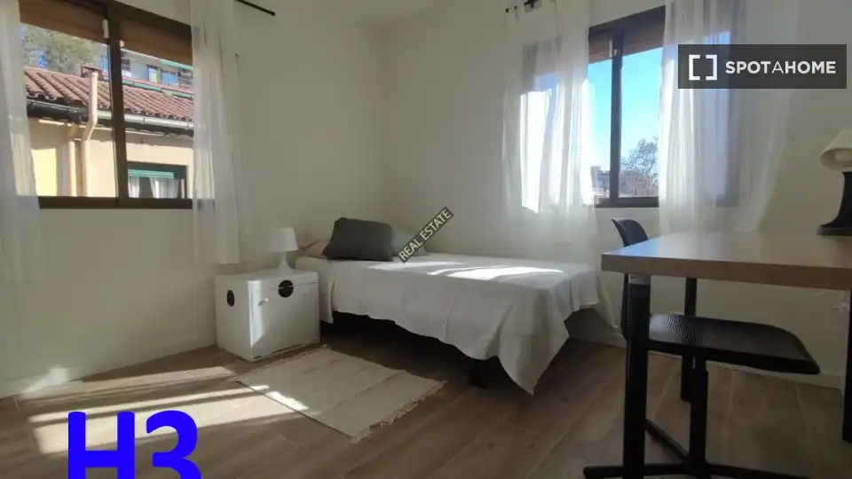 Piso en  Barcelona Capital - Foto 3