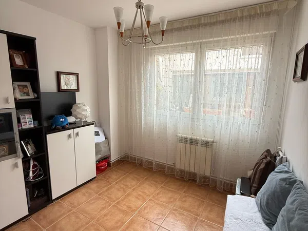 Chalet adosado en Calle Aguanieves, 33 - Foto 2