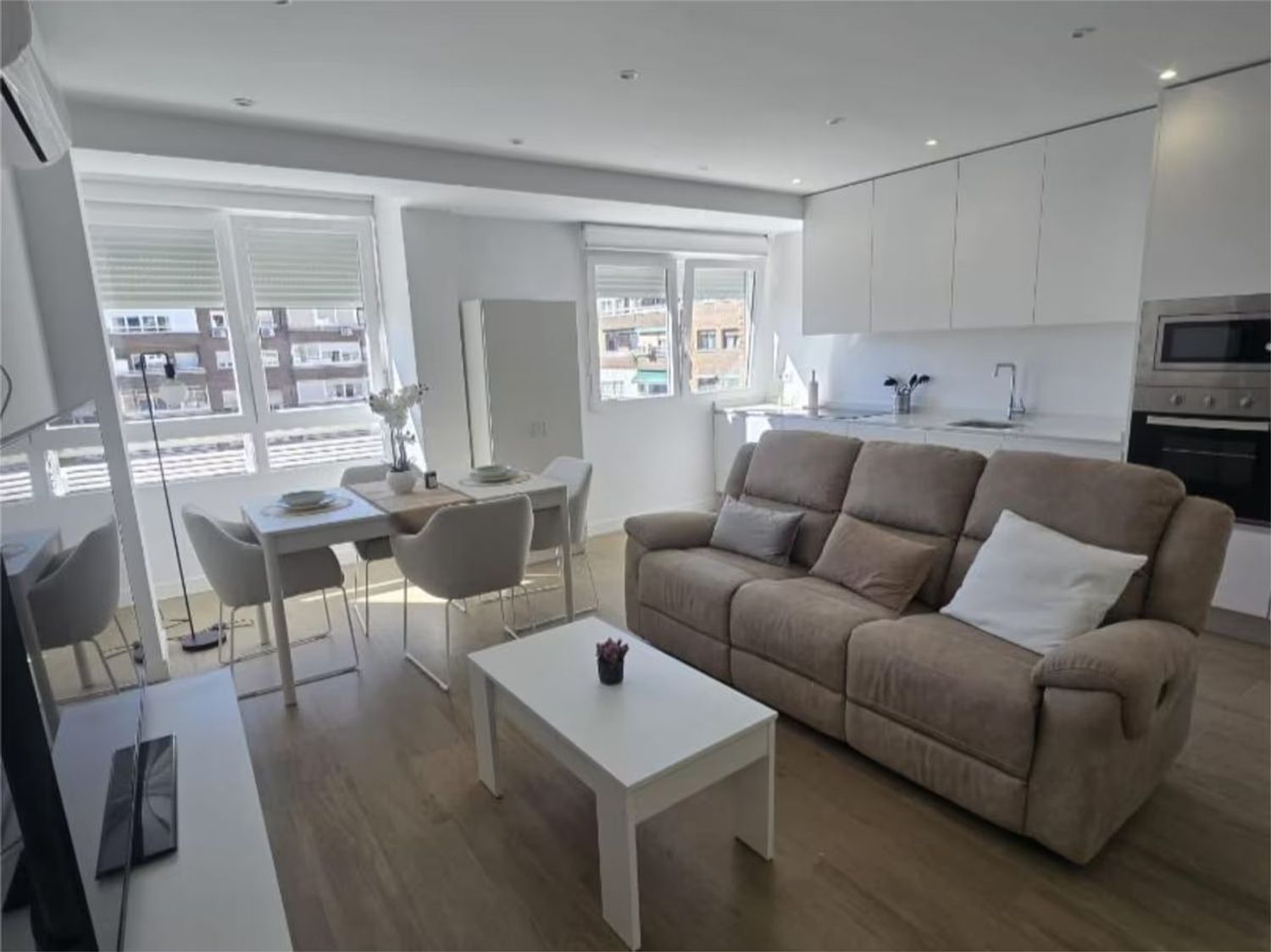 Piso en calle de Bravo Murillo, 297 - Foto 1