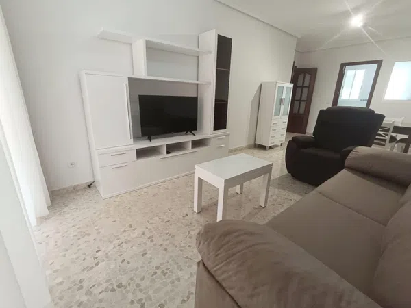 Piso en Huerta de la Reina - Foto 1