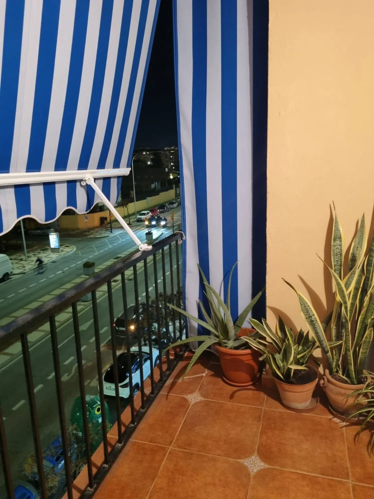 Piso en calle Cómpeta, 20 - Foto 8