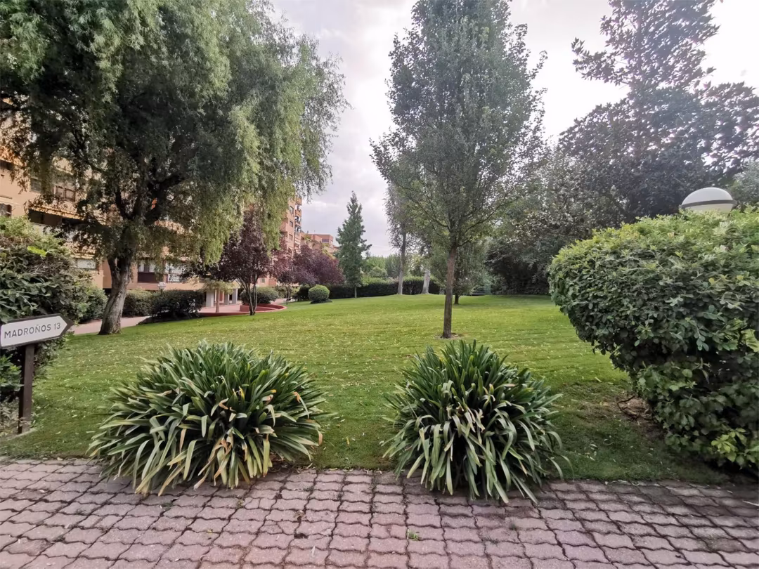 Piso en  Avenida de los Madroños 13 - Foto 12