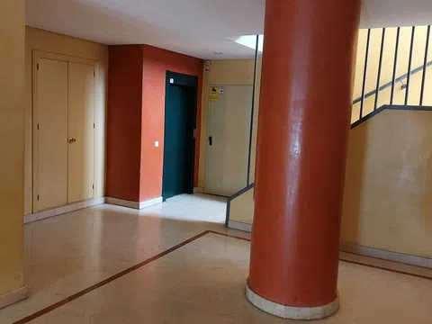 Piso en avenida de Pino Montano, 18 - Foto 2