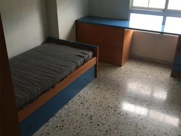 Piso en  Calle de Monóvar 1 - Foto 9