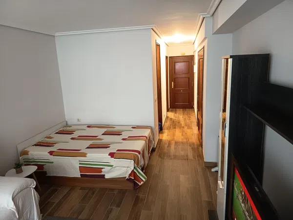 Estudio en calle Uruguay, 18 - Foto 2