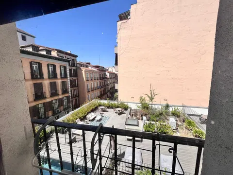 Estudio en calle de la Magdalena, 20