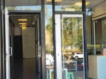 Local comercial en Moratalaz - Foto 4
