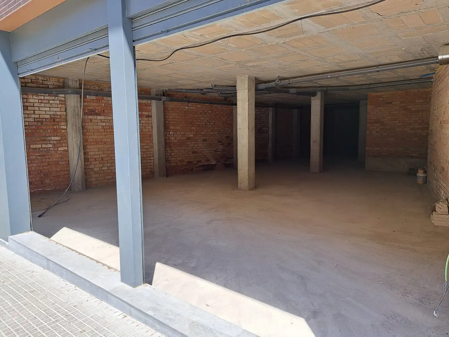 Local comercial en Terrassa - Foto 2