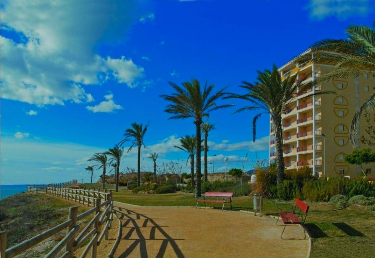 Piso en avenida Tellerola, 1 - Foto 1