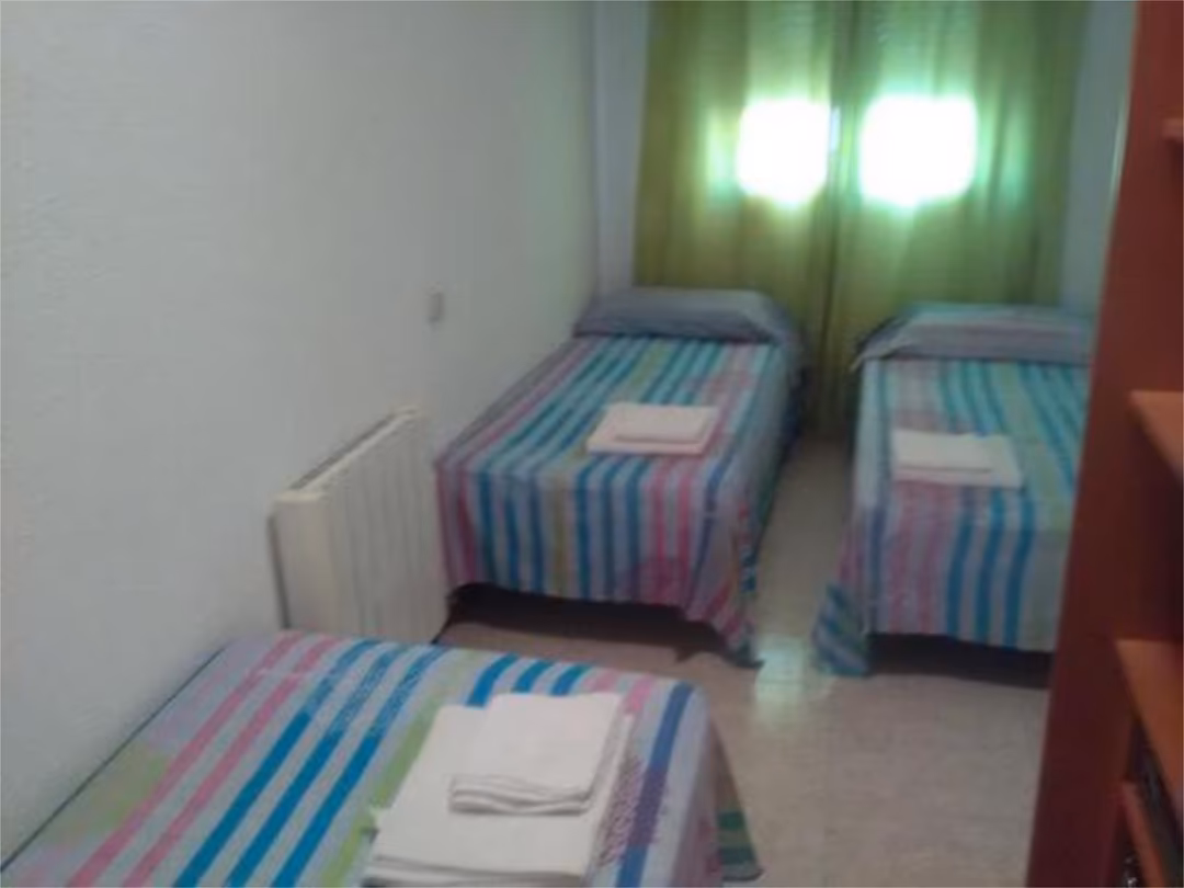 Casa adosada en Superbikis 2025,alquilamos pisos - Foto 8