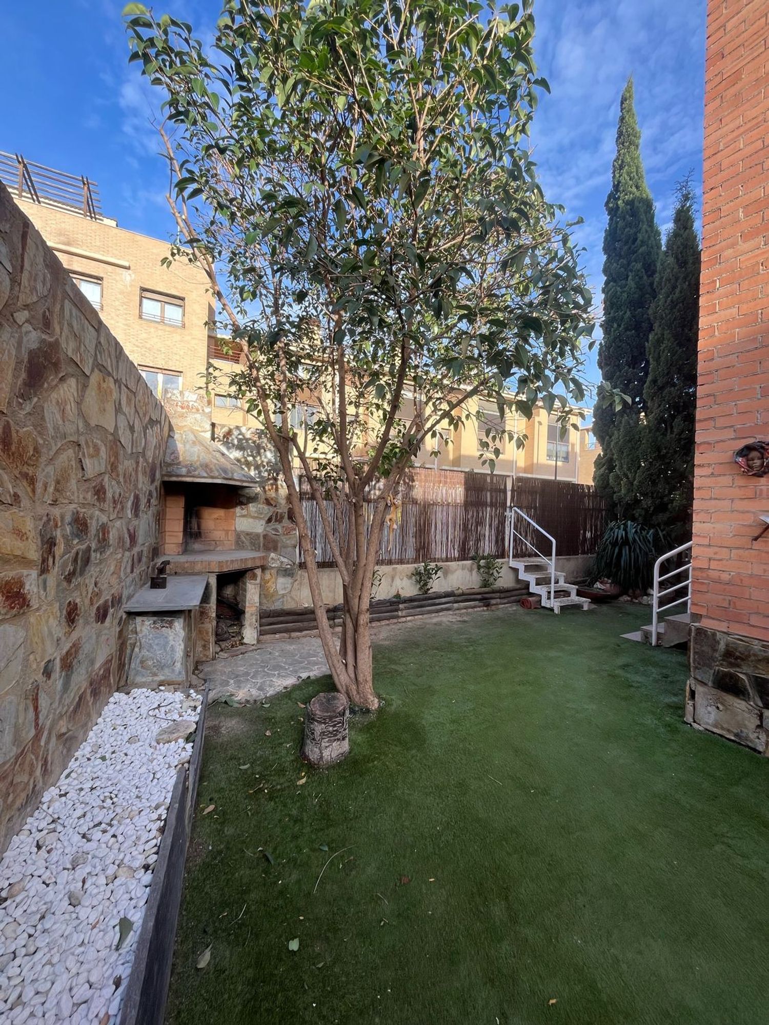 Chalet adosado en calle del Sauce, 22 - Foto 5