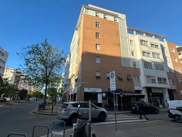 Piso en calle Blanco White, 4 - Foto 1