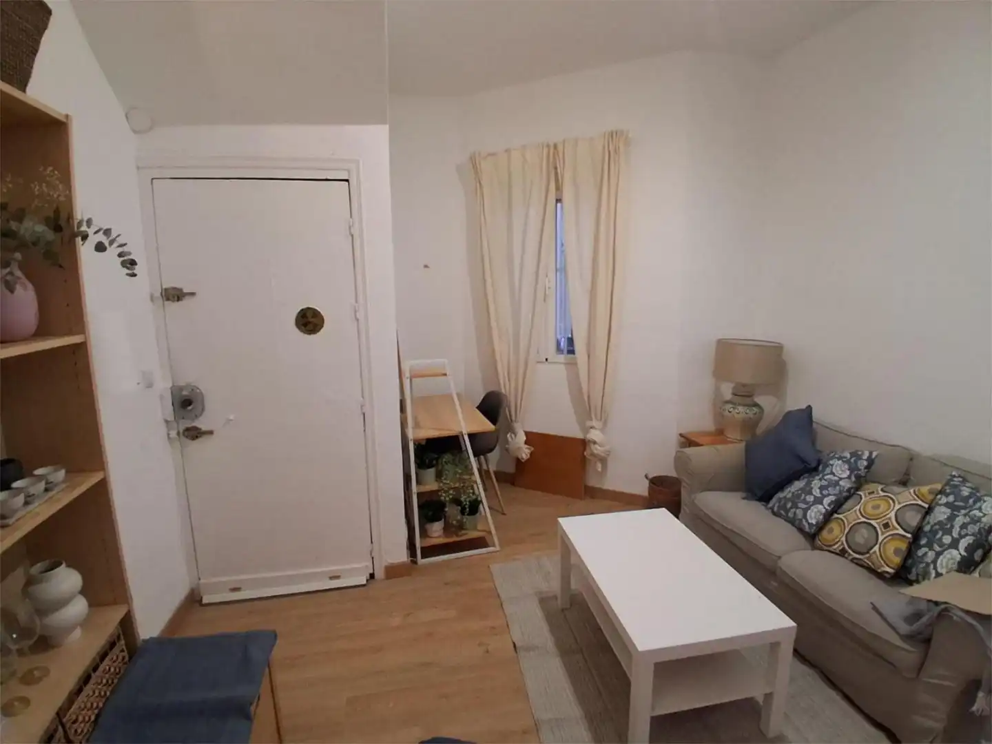 Piso en  Calle de la Galería de Robles 5 - Foto 2