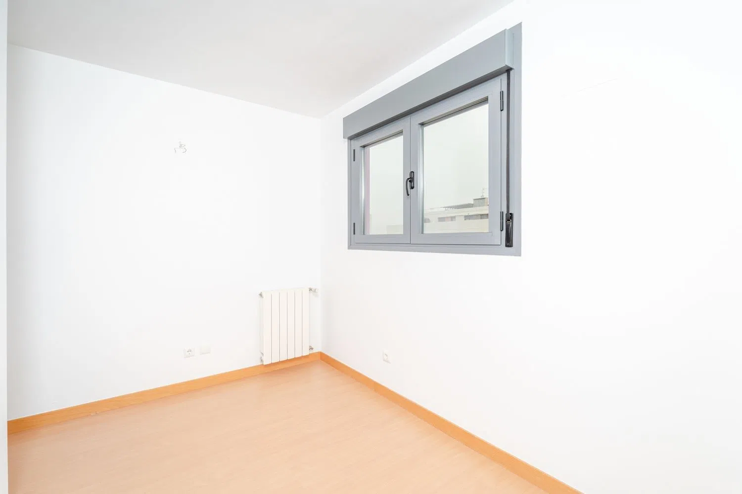 Piso en plaza del Sol - Foto 7