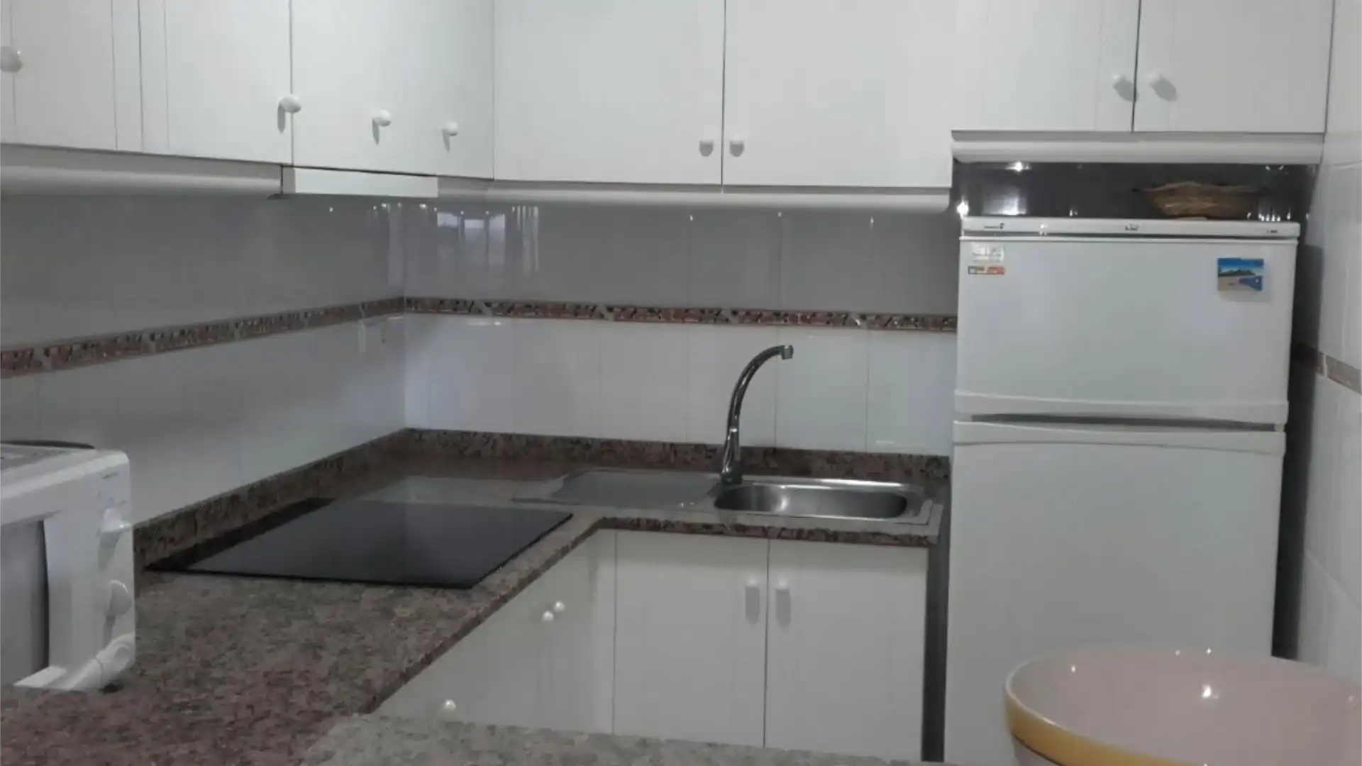 Piso en  Avinguda de la Marina Baixa 28 - Foto 8