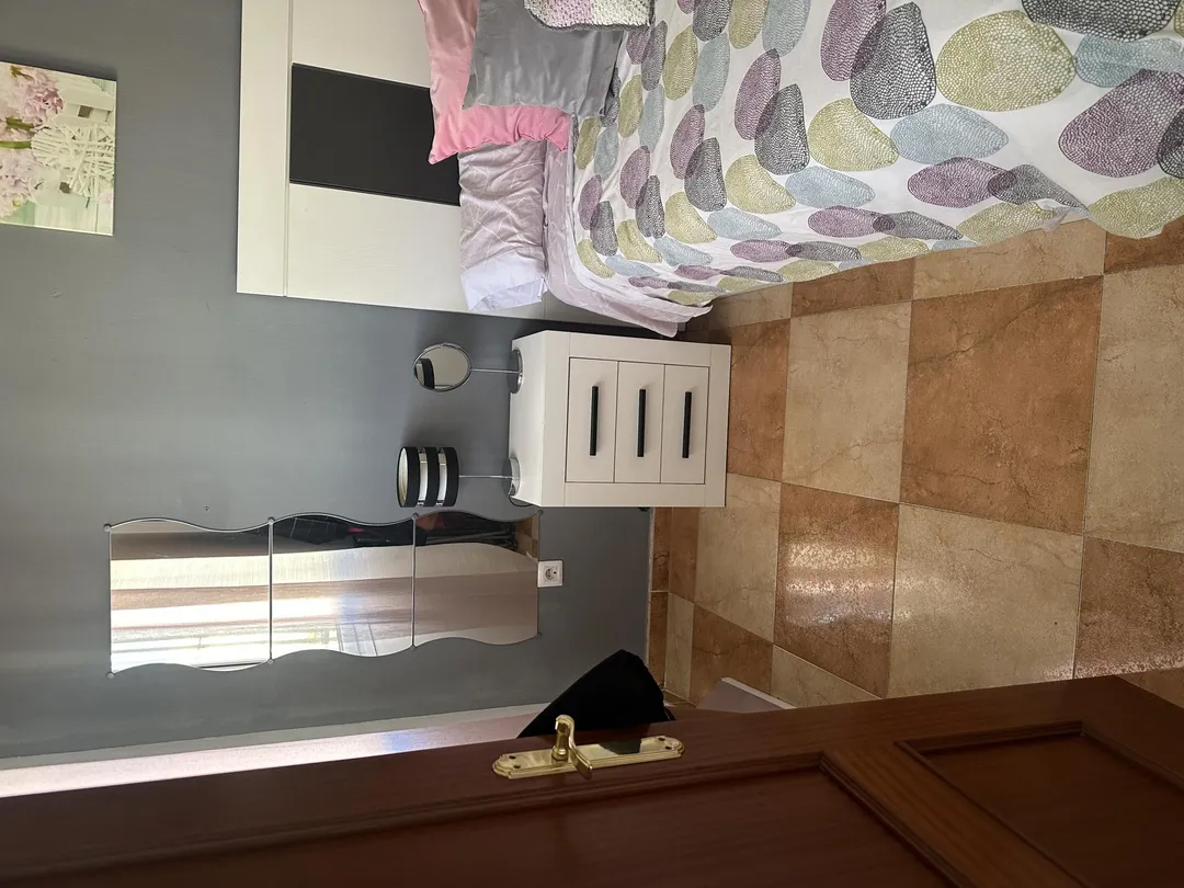 Casa adosada en  Calle Torrejón de Ardoz 39 - Foto 2