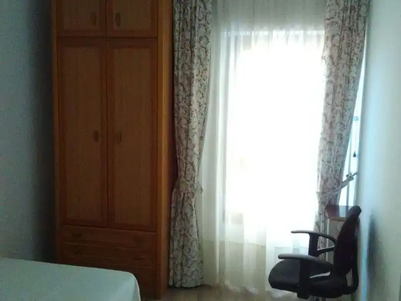 Piso en  Avenida de Mariano Vicén 29 - Foto 5