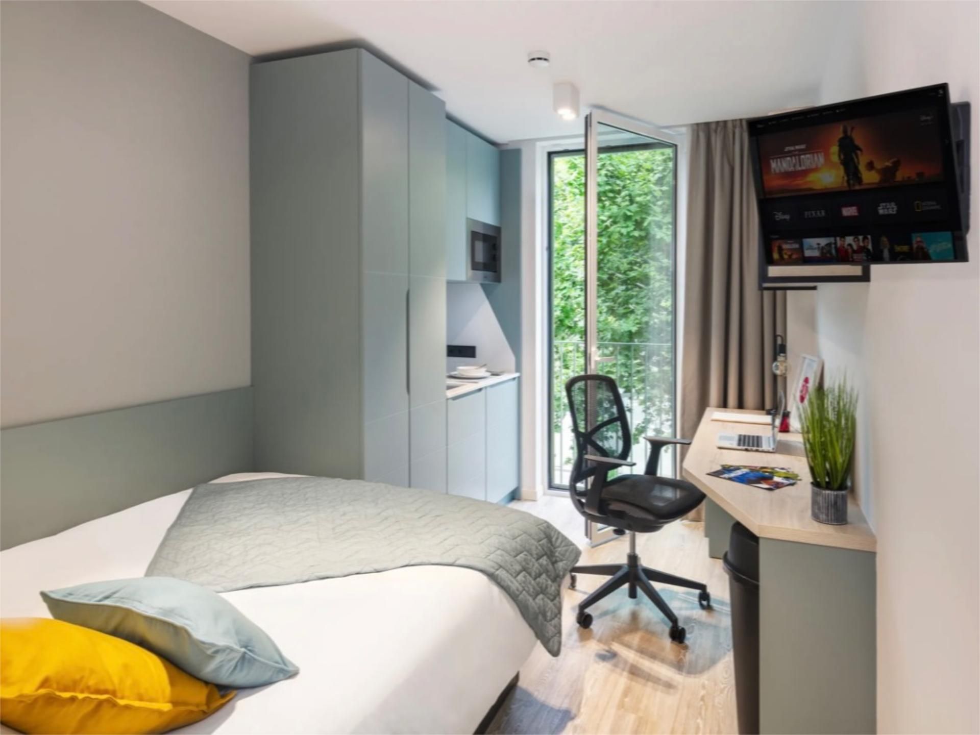 Estudio en avenida Avinguda d'Esplugues 102