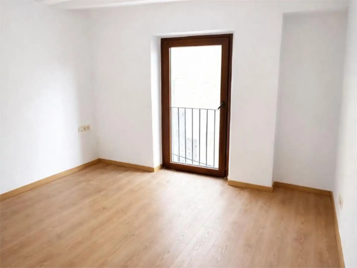 Piso en  Carrer Abat Oliba 7 - Foto 3