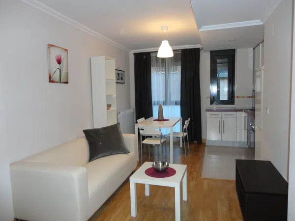 Piso en calle de Enrique Aguilar, 3