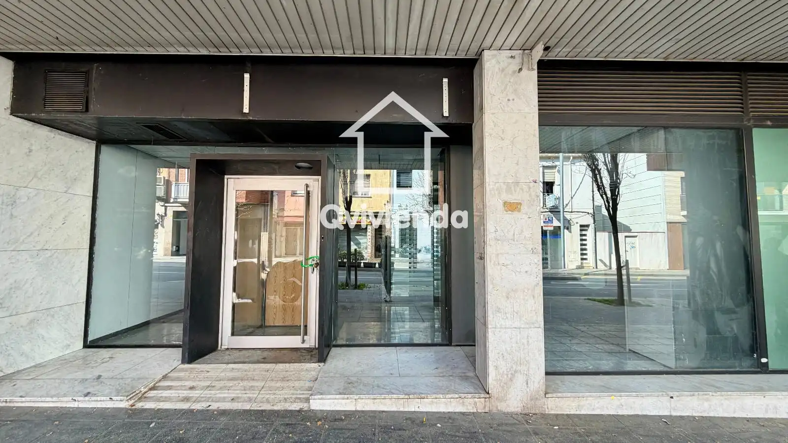 Local comercial en  Montcada, de - Foto 5