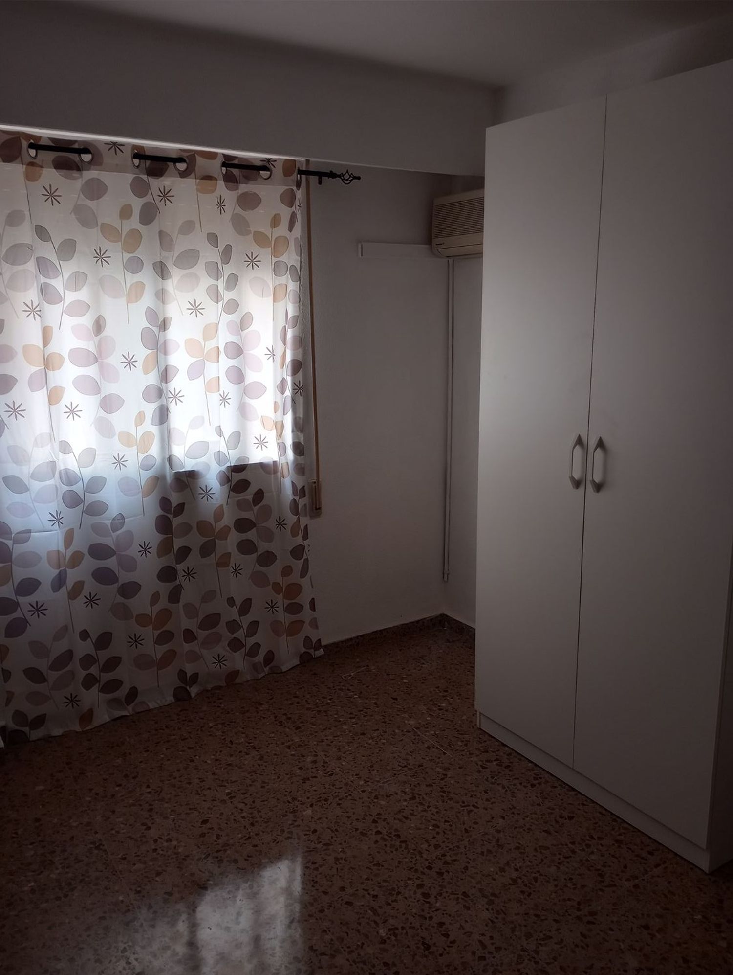 Piso en Calle de Vinaròs, 12 - Foto 3