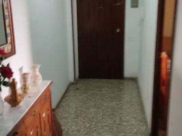 Piso en  Carrer de Joan d'Àustria 17 - Foto 4