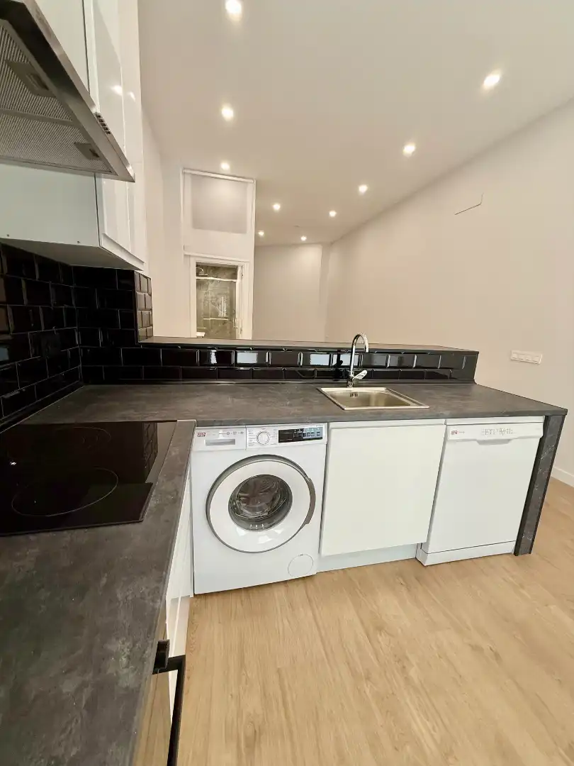 Estudio en  Calle de Martínez de la Riva 76 - Foto 9
