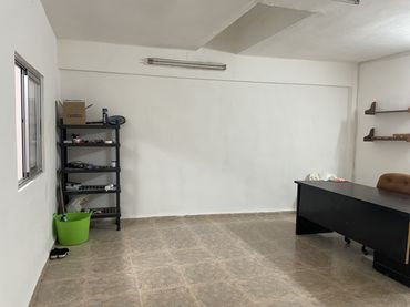 Planta baja en  Carrer de Jacinto Benavente 11 - Foto 5