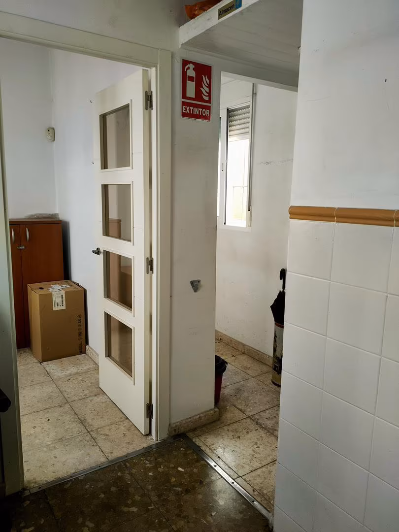 Planta baja en  Avenida de la Paloma 4 - Foto 7