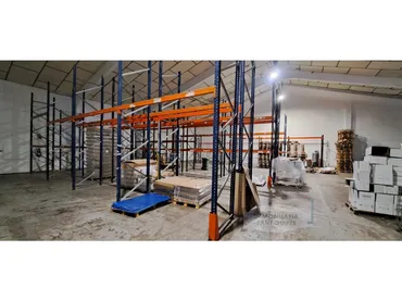 Nave Industrial en  Calle Garrotxa - Foto 1