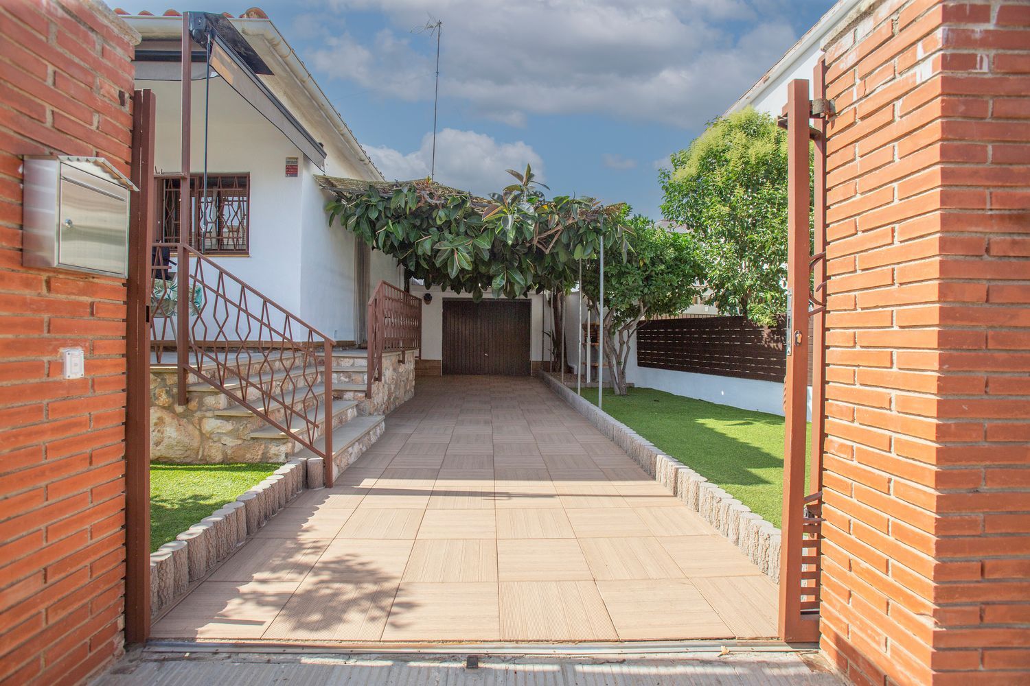 Chalet pareado en Calle urgell, 5, Sant Jordi-Babilonia, Sant Jordi-Babilonia - Foto 2