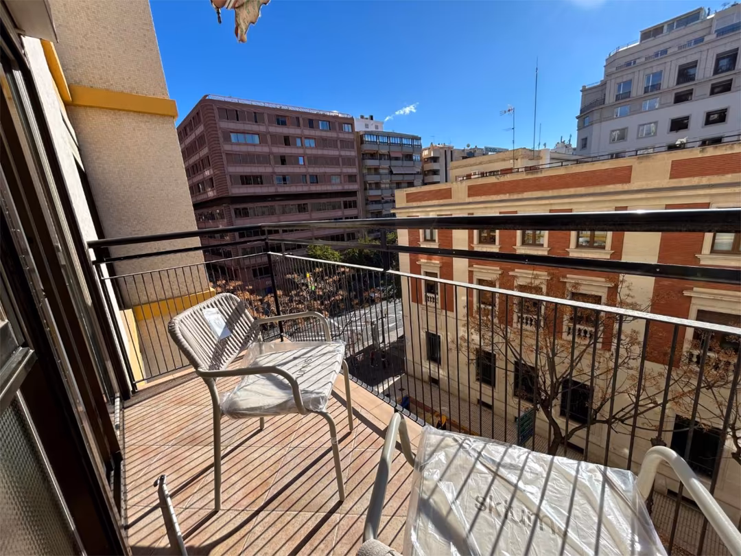 Piso en  Carrer Duque de Zaragoza 2 - Foto 5