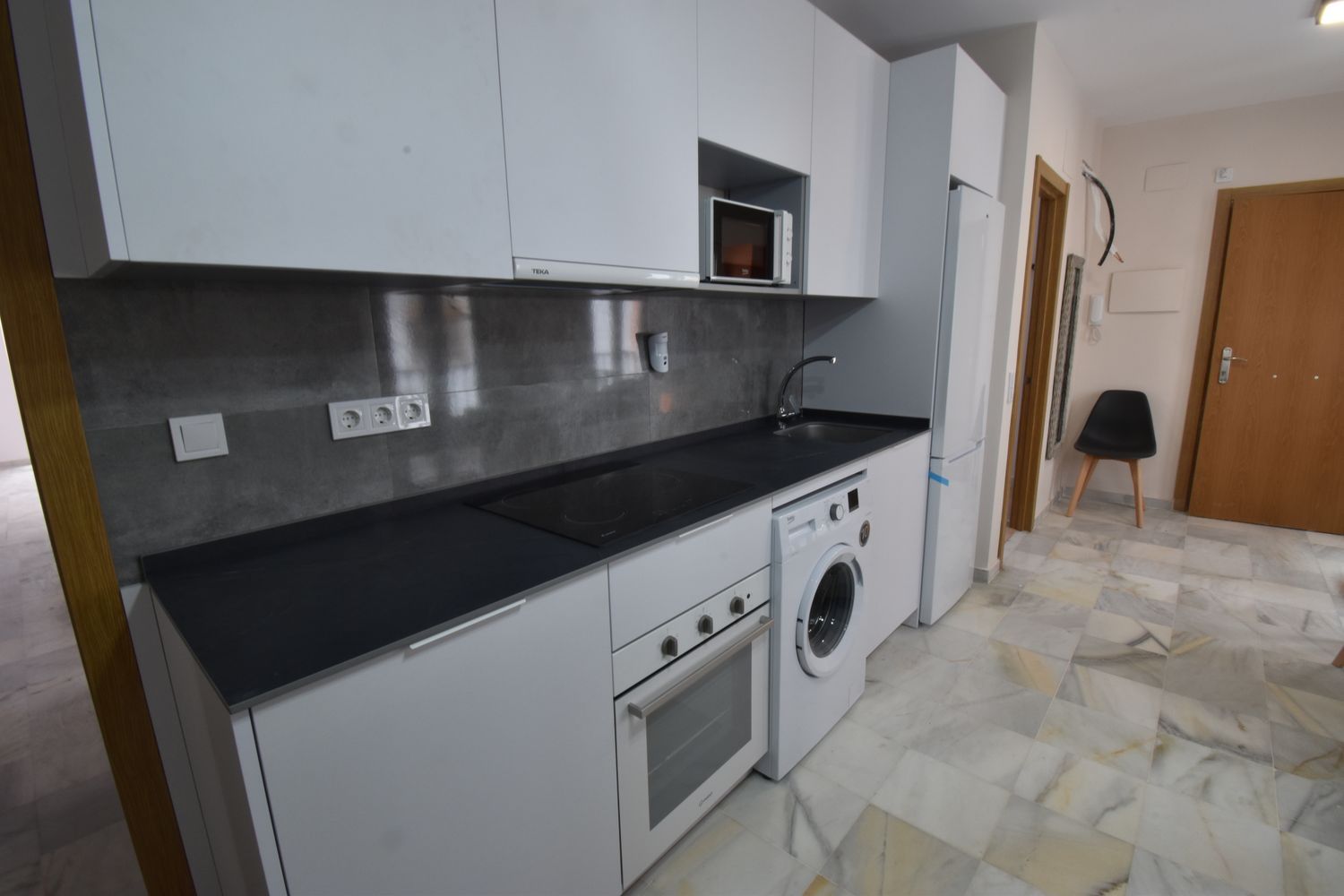 Piso en Calle Juan de Canderrera, 7, El Molinillo - Capuchinos - Foto 28