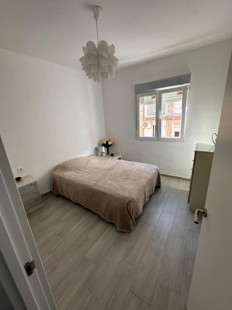 Piso en  Calle Jaime Segarra 51 - Foto 5