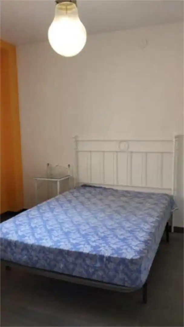 Piso en Valdeolleros - Foto 3