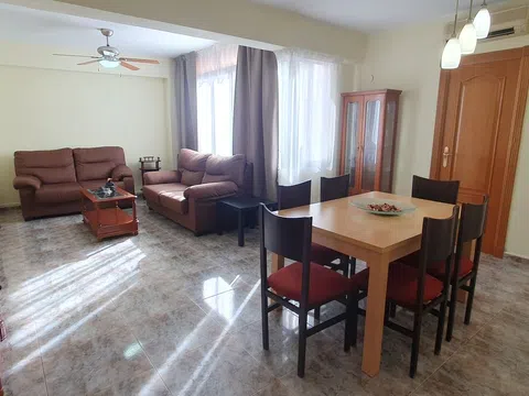 Piso en calle Castán Tobeñas, 15