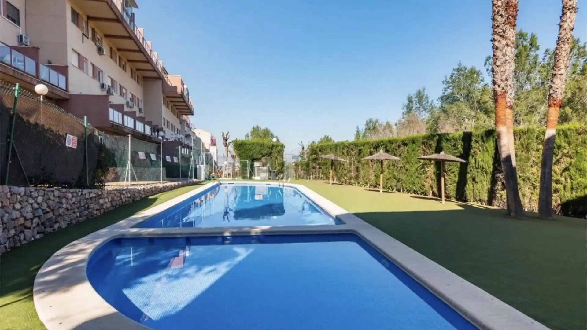 Piso en  Calle Castillo de Aledo 80 - Foto 10