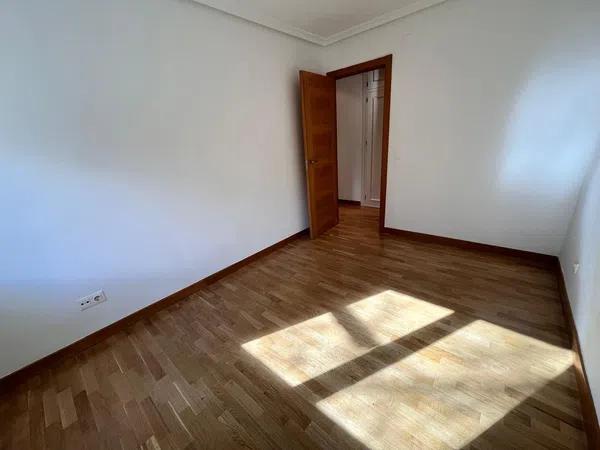 Piso en Norte - Universidad - Foto 13