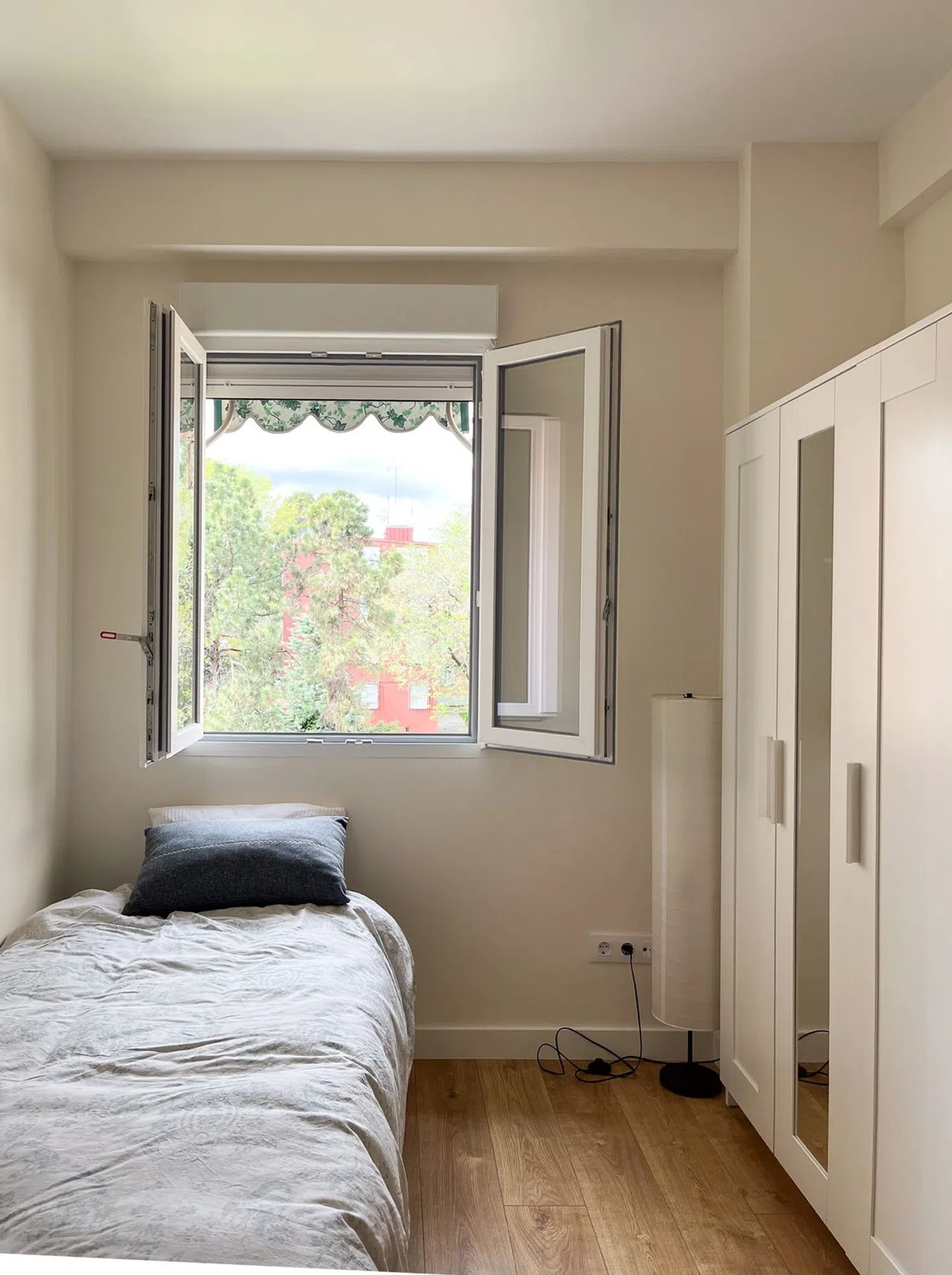 Estudio en calle de Villagarcía, 17 - Foto 2